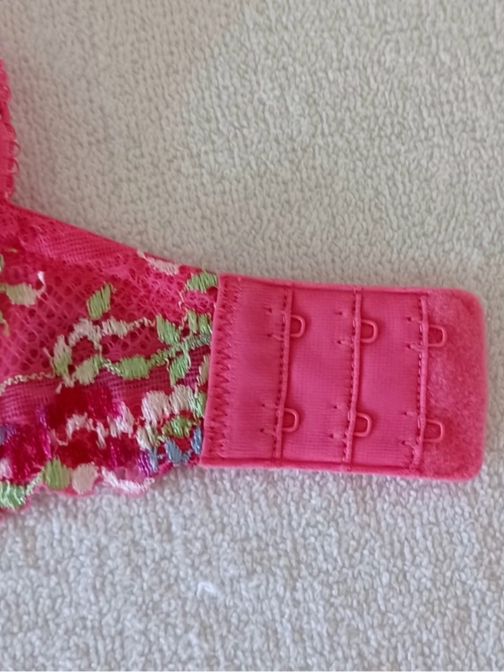 WACOAL Embrace Lace Contour T-Shirt Bra Sz 38C in Hot Pink/multi NEW - Picture 10 of 14